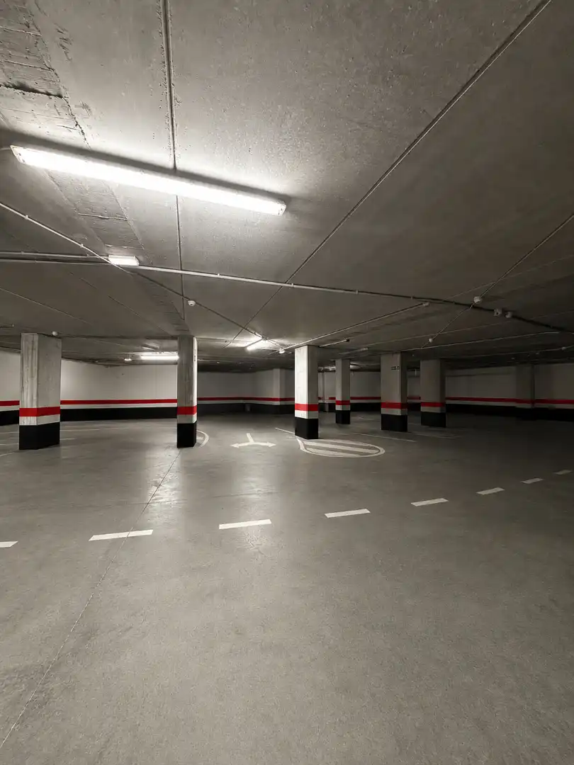 Parkplatz von Garage zur Miete in Basauri 