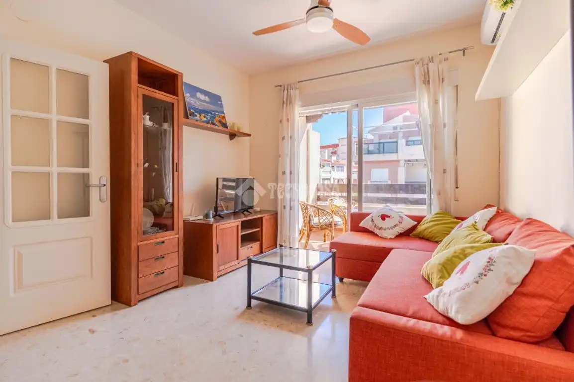 Sala d'estar de Pis en venda en Motril amb Aire condicionat i Terrassa