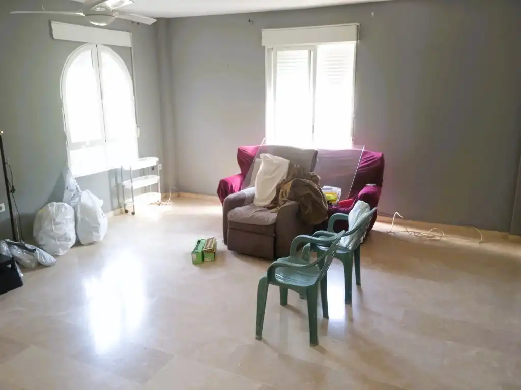 Sala d'estar de Casa adosada en venda en Gójar