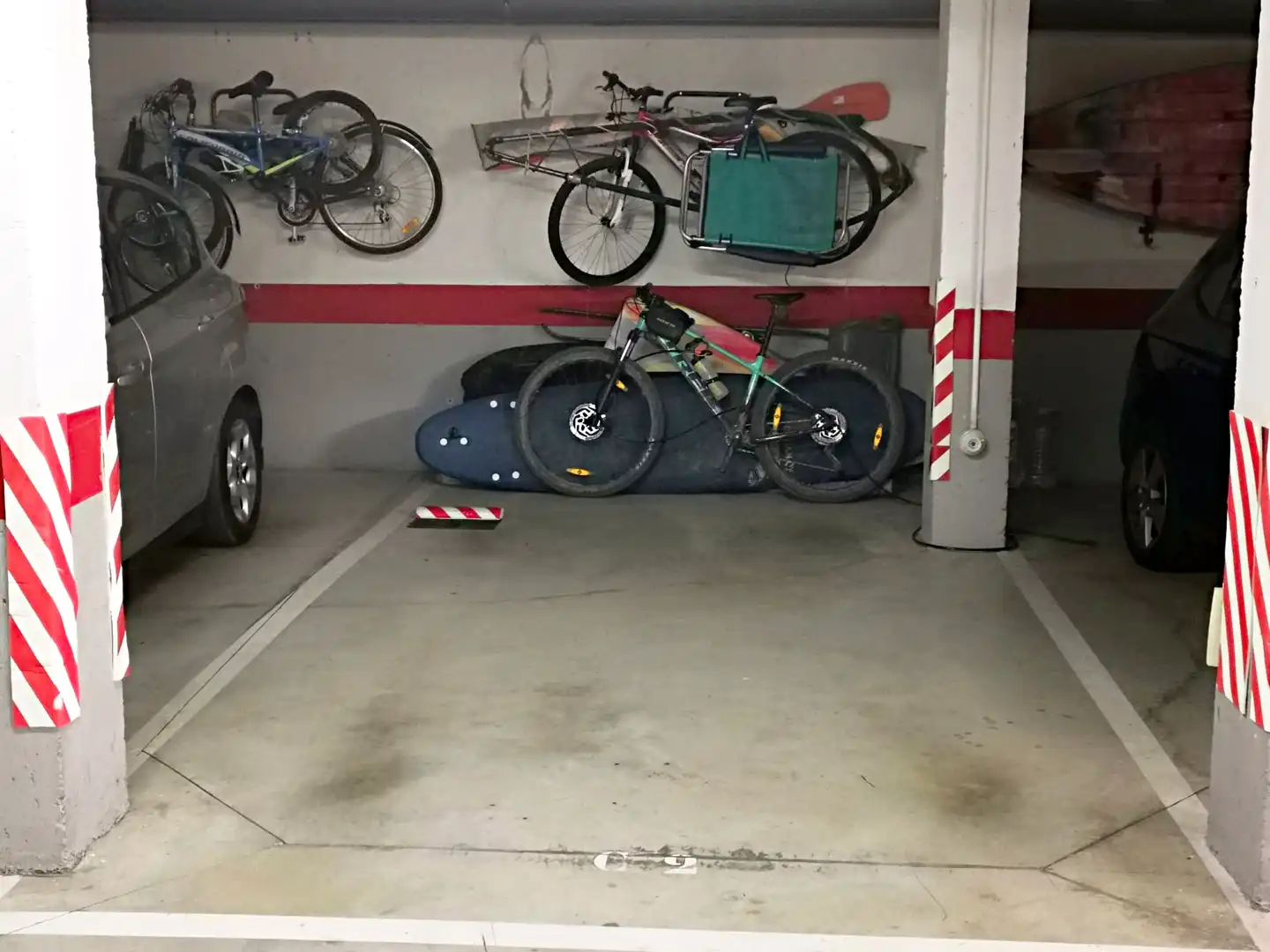 Parking de Casa o chalet en venta en Vélez-Málaga con Aire acondicionado, Terraza y Amueblado