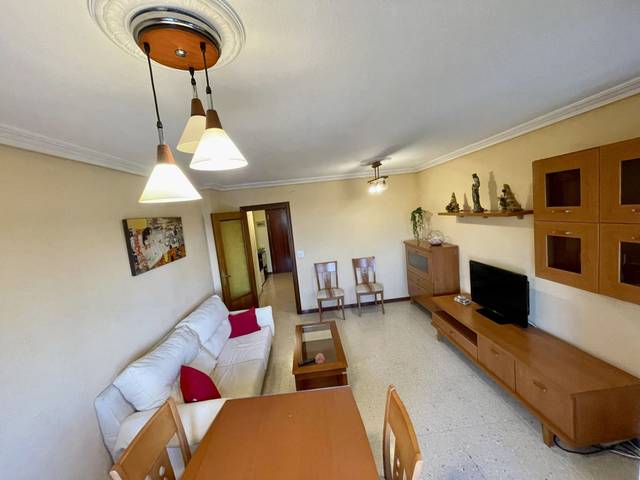 Piso en Venta en Veintiocho de Febrero en San Jerónimo - La Bachillera