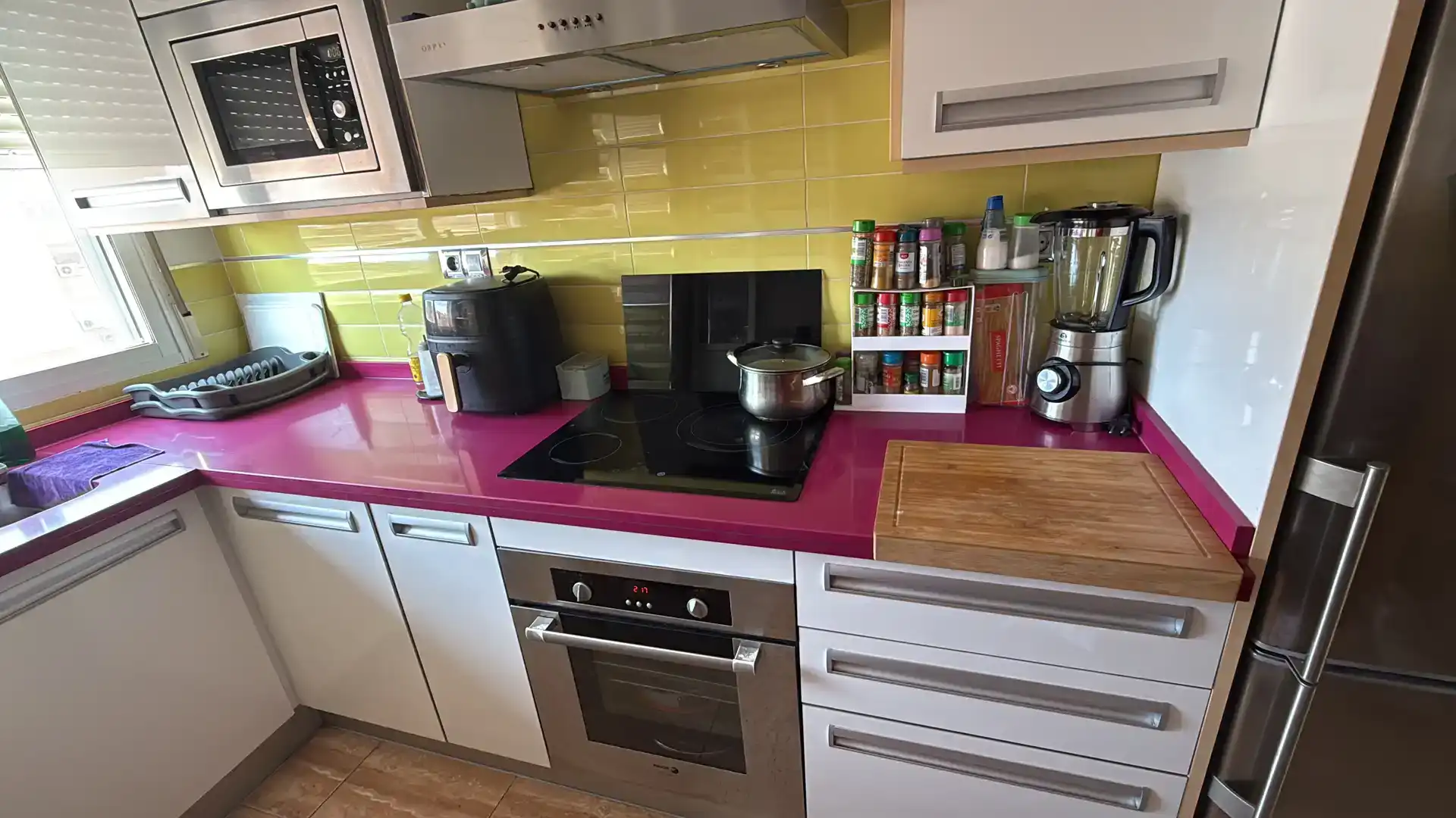 Kitchen of Flat for share in Águilas  with Parquet flooring, Furnished and Balcony