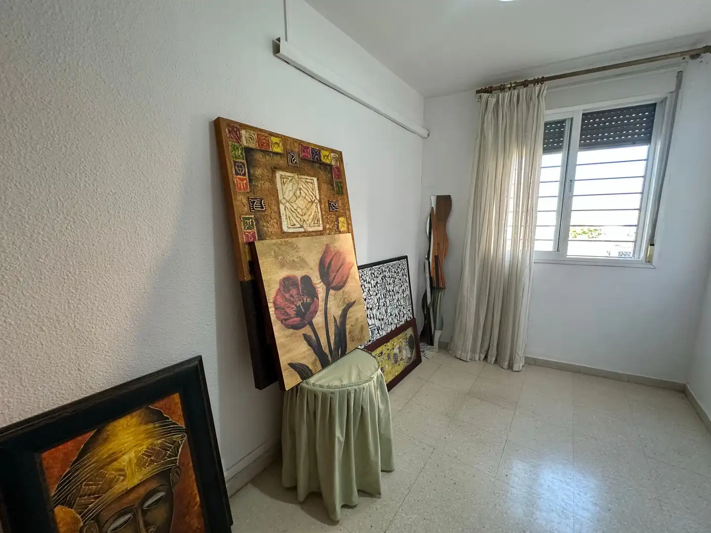Schlafzimmer von Wohnung zum Verkauf in Camas mit Klimaanlage