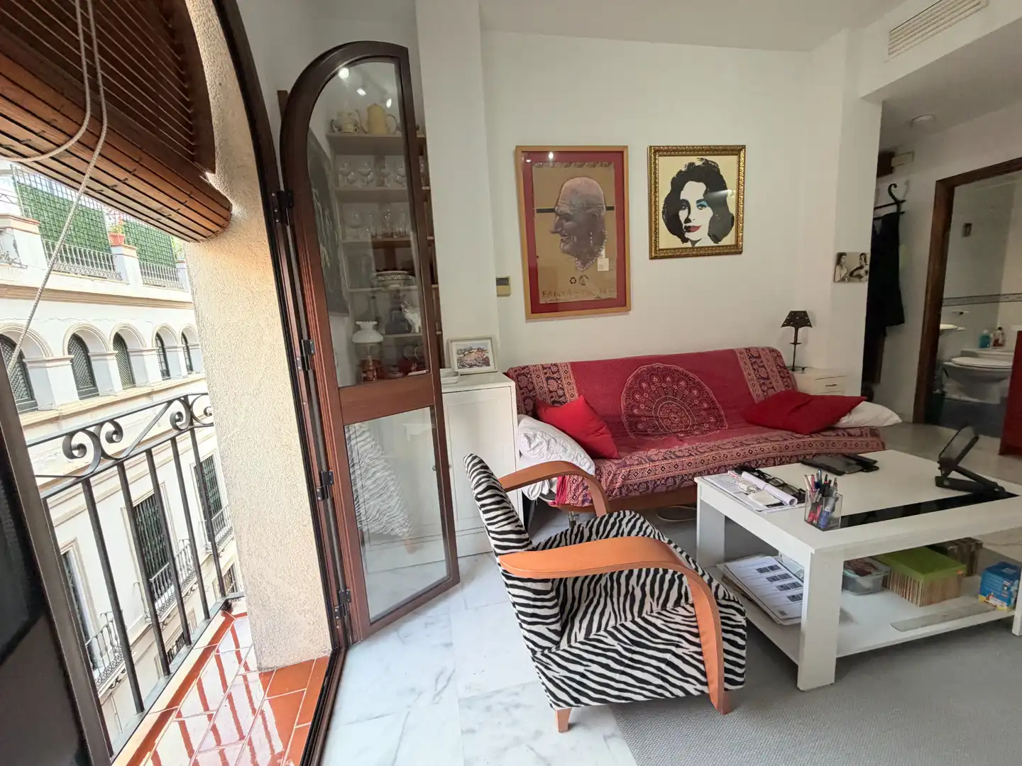 Sala d'estar de Àtic en venda en Casco Antiguo