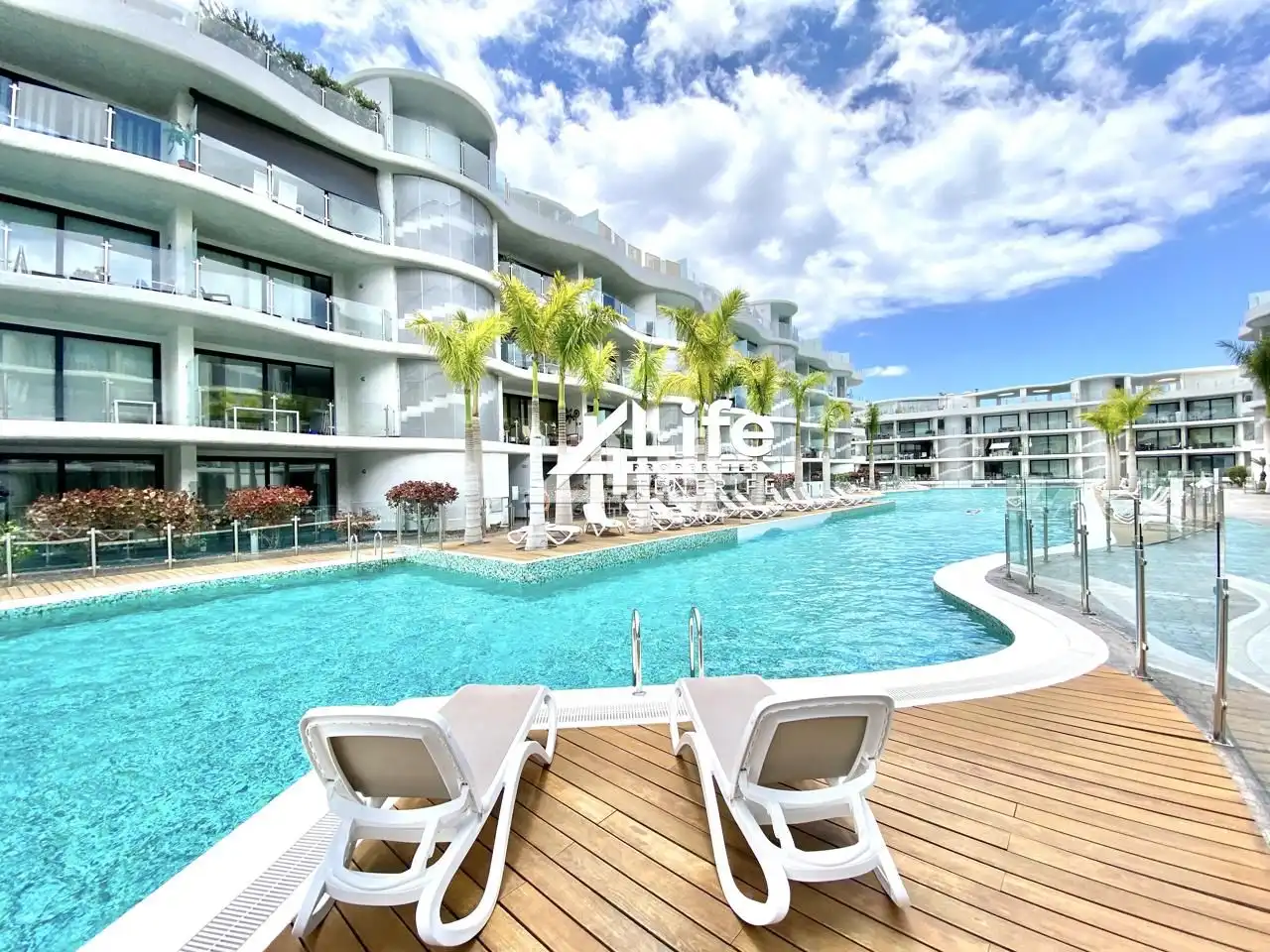 Vista exterior de Apartamento de alquiler en Arona con Aire acondicionado, Terraza y Piscina