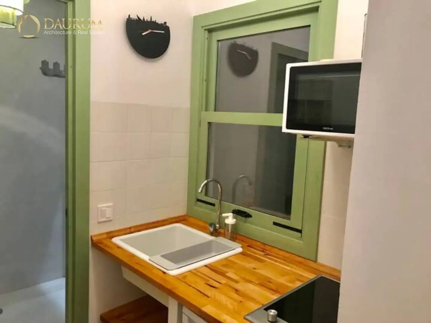 Cuina de Apartament en venda en Sevilla amb Aire condicionat, Terrassa i Moblat