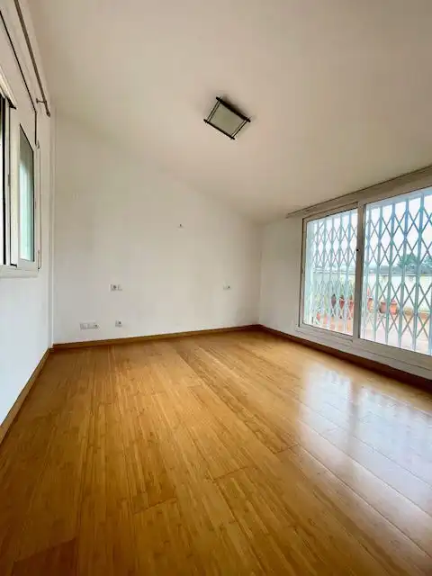Habitación de Dúplex en venta en Sant Martí Sarroca con Calefacción, Terraza y Balcón
