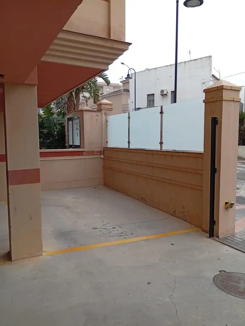 Terraza de Apartamento en venta en Fuengirola con Aire acondicionado, Calefacción y Jardín privado