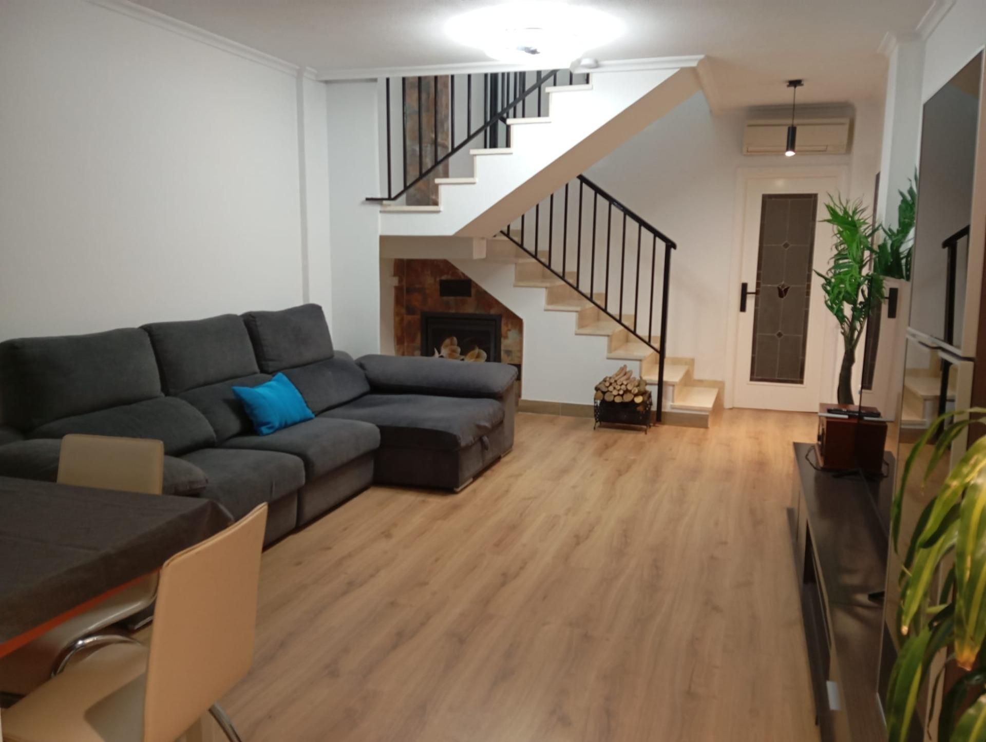 Living room of House or chalet for sale in Elche / Elx  with Air Conditioner, Heating and Private garden