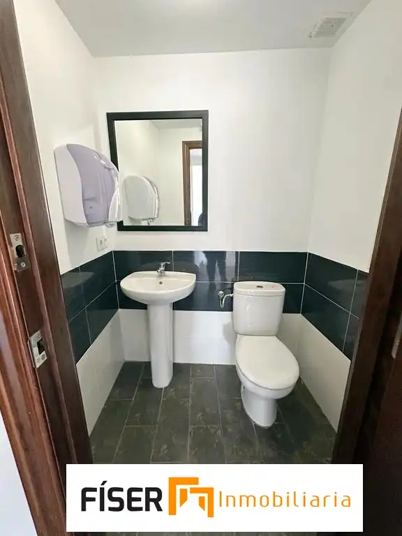 Badezimmer von Gebäude zum Verkauf in Zafra