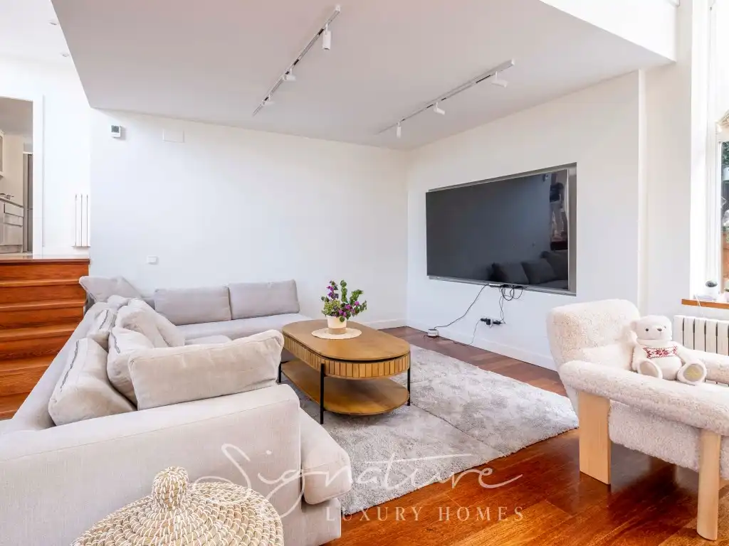 Sala de estar de Casa o chalet de alquiler en Sant Cugat del Vallès con Aire acondicionado, Jardín privado y Terraza