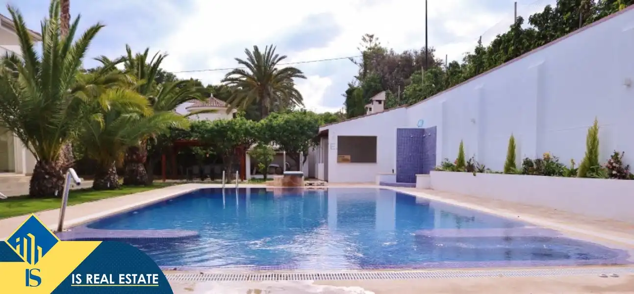 Piscina de Casa o xalet en venda en Alicante / Alacant amb Terrassa, Moblat i Piscina comunitària