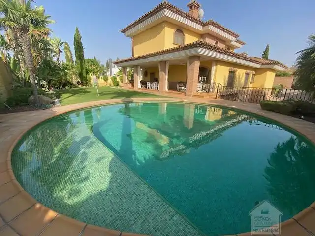 Villa avec piscine à vendre à Condequinto
