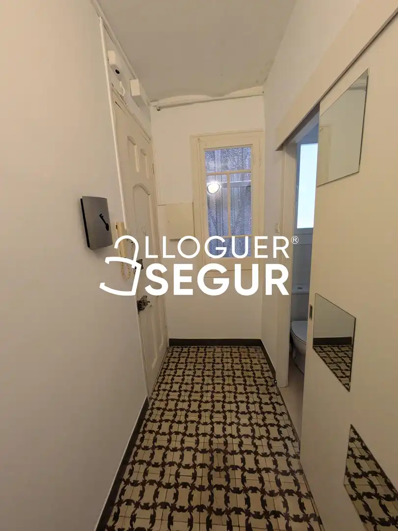 Piso de alquiler en Violant d'Hongria, Sants