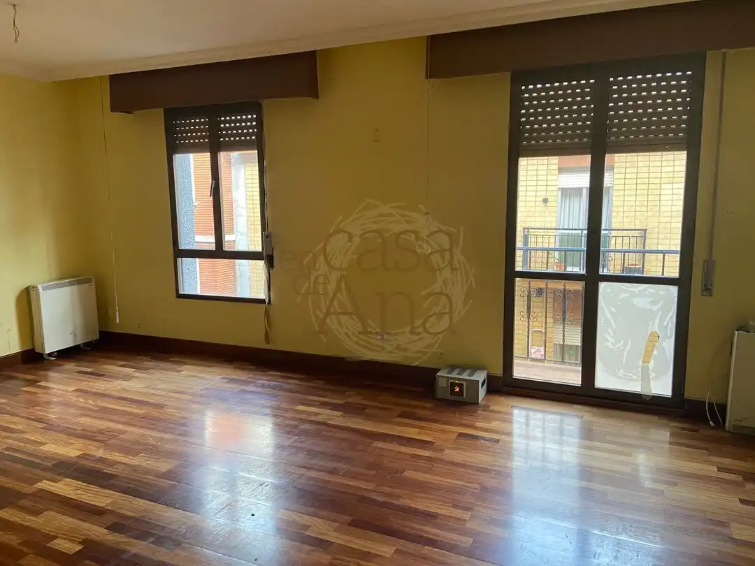 Piso en venta en Barakaldo  con Balcón