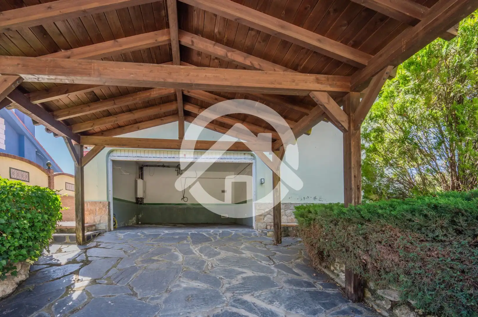 Vista exterior de Casa o xalet en venda en Campo Real amb Aire condicionat, Calefacció i Jardí privat