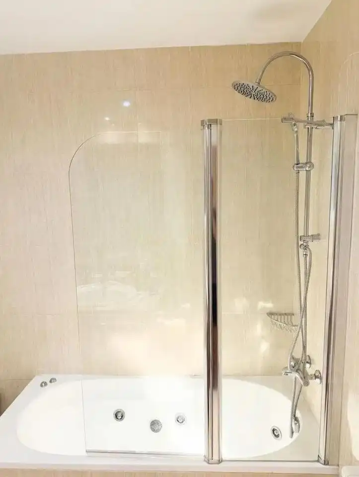 Baño de Planta baja de alquiler en Madrid con Aire acondicionado y Amueblado