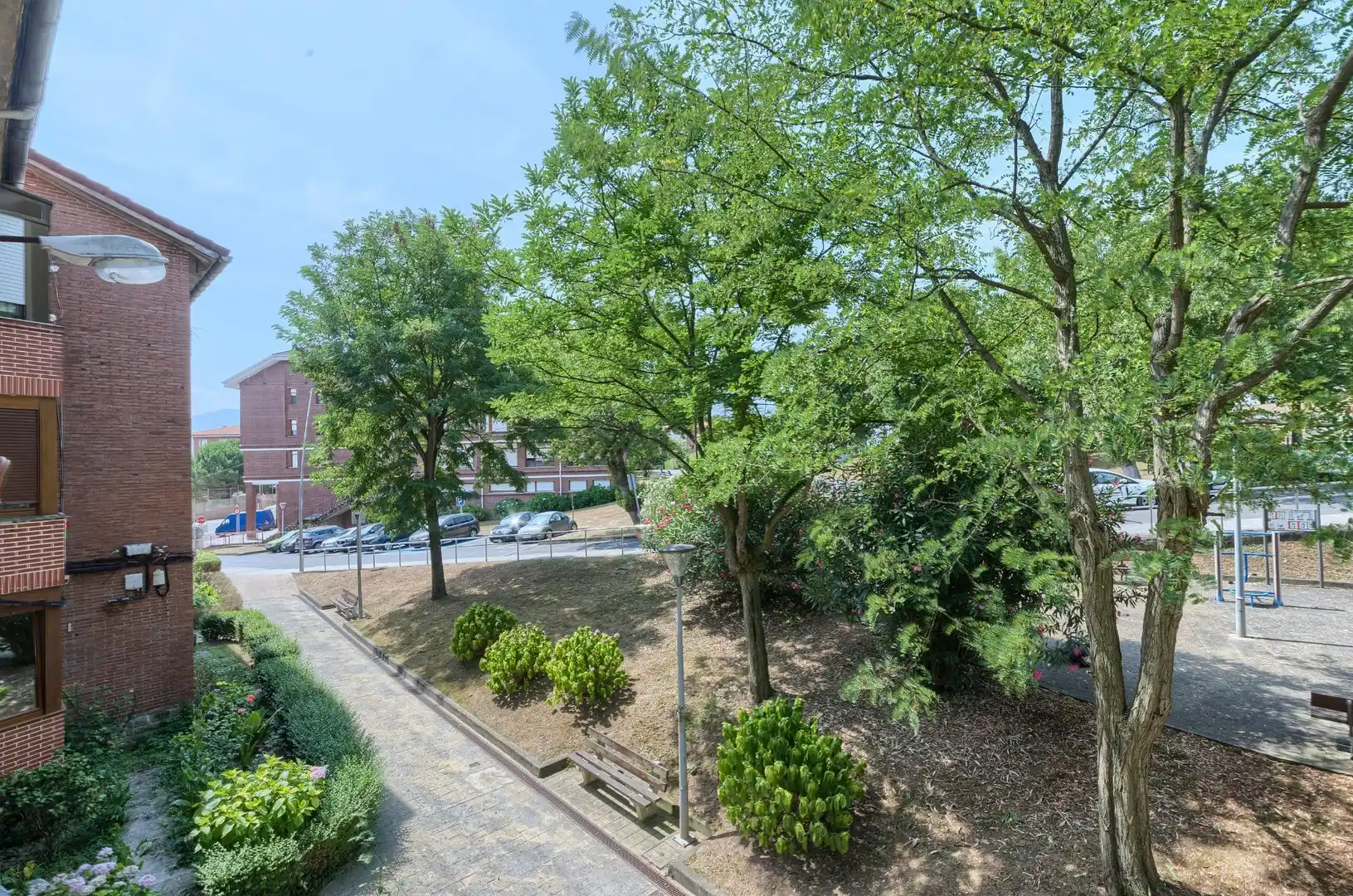 Exterior view of Flat for sale in Abanto y Ciérvana-Abanto Zierbena, Bizkaia