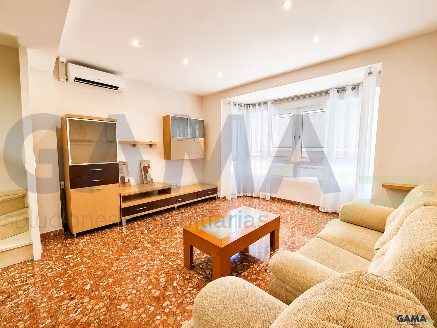 Sala de estar de Casa o chalet en venta en Alzira con Aire acondicionado, Trastero y Amueblado
