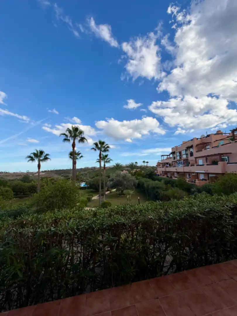 Vista exterior de Apartamento en venta en Casares con Terraza, Trastero y Amueblado