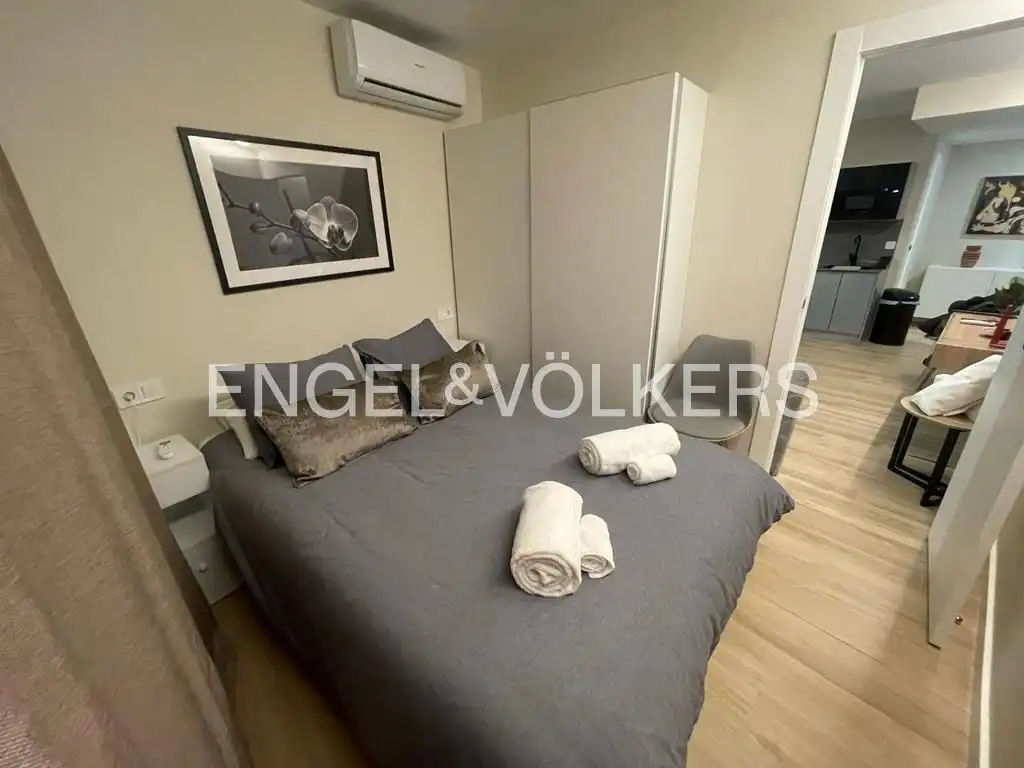 Habitación de Apartamento de alquiler en Madrid con Aire acondicionado, Calefacción y Amueblado