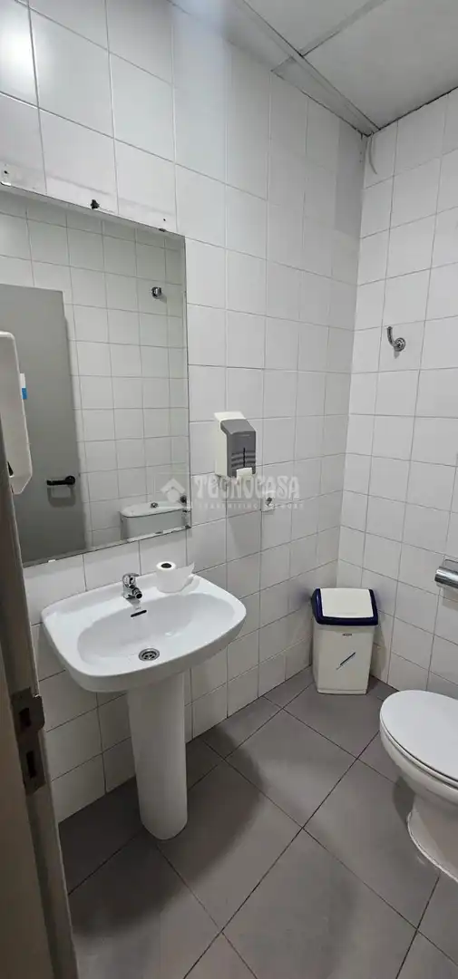 Bathroom of Commercial properties for sale in Sevilla