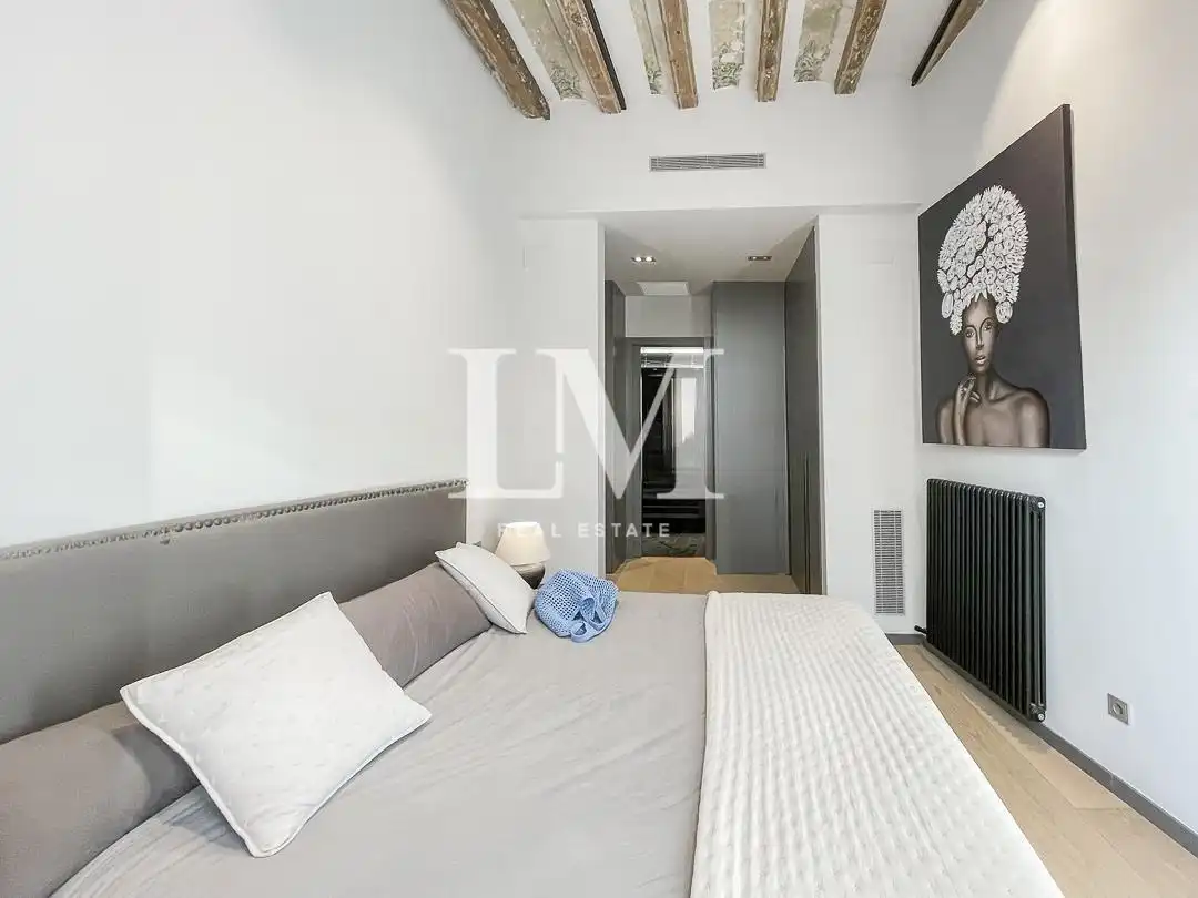 Dormitori de Apartament de lloguer en Barcelona amb Aire condicionat, Calefacció i Moblat