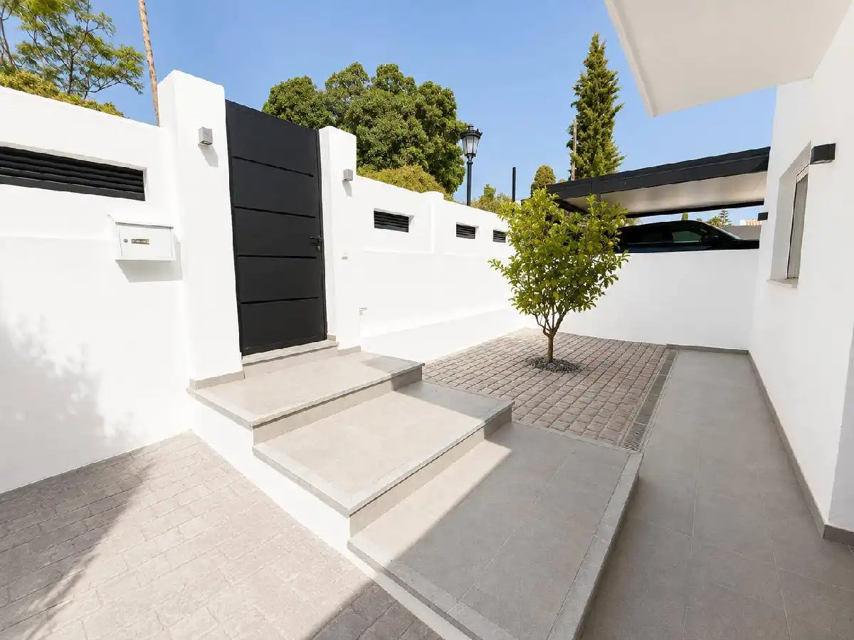 Chalet con piscina en venta en San Pedro de Alcántara, imagen 17