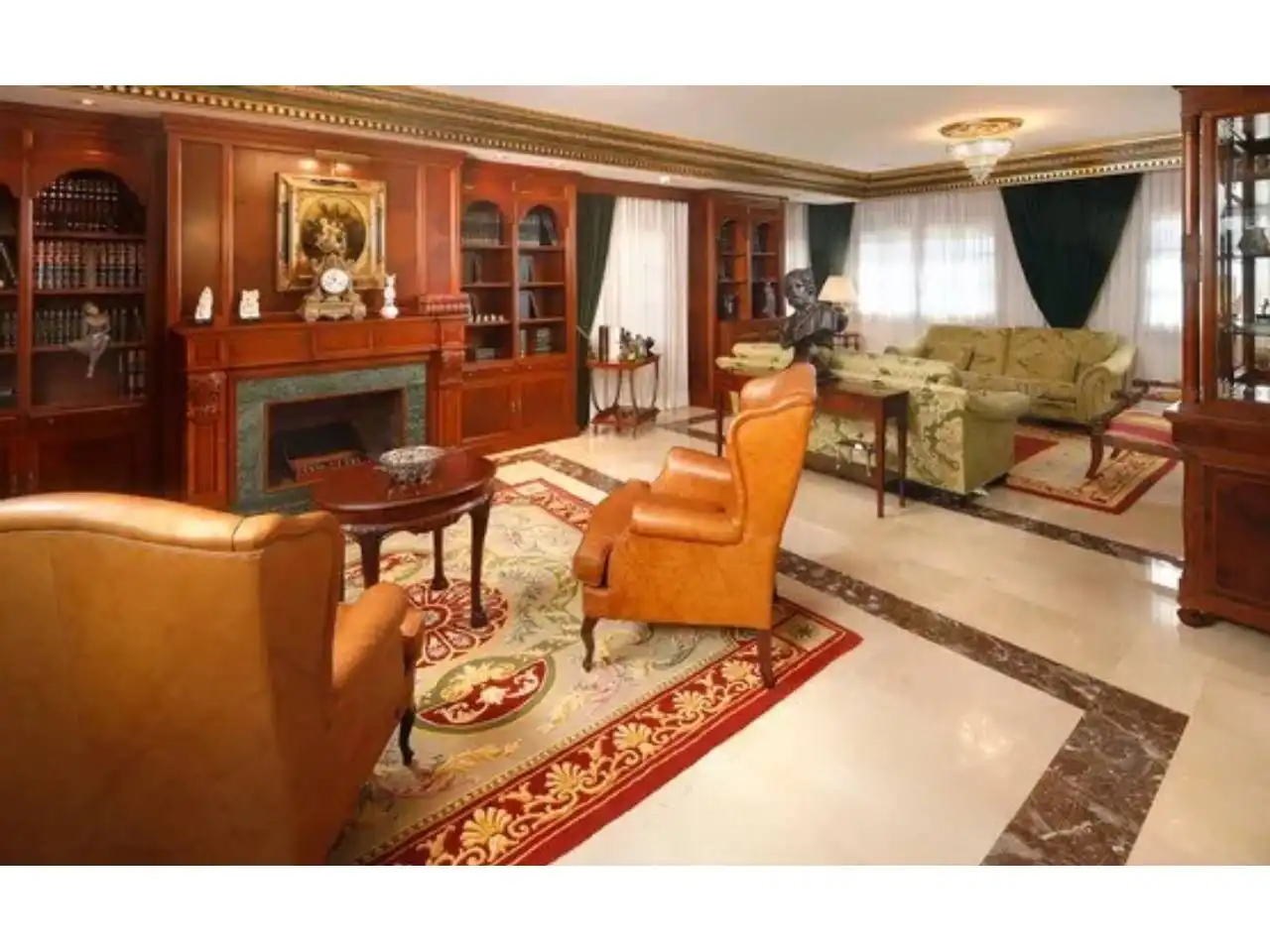 Chalet con piscina en venta en Barbastro, imagen 4