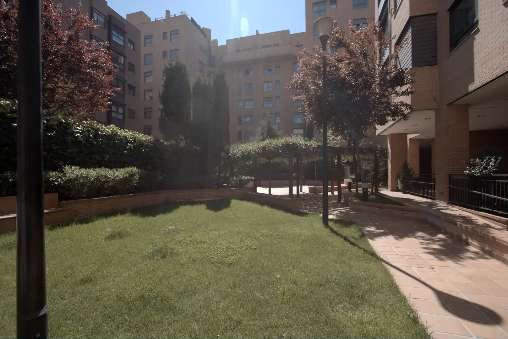 Garden of Flat for rent in Madrid  with Air Conditioner, Private garden and Storage room