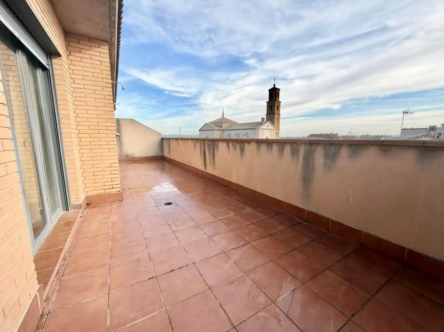 Terraza de Piso en venta en Villanueva de Gállego con Terraza, Trastero y Amueblado