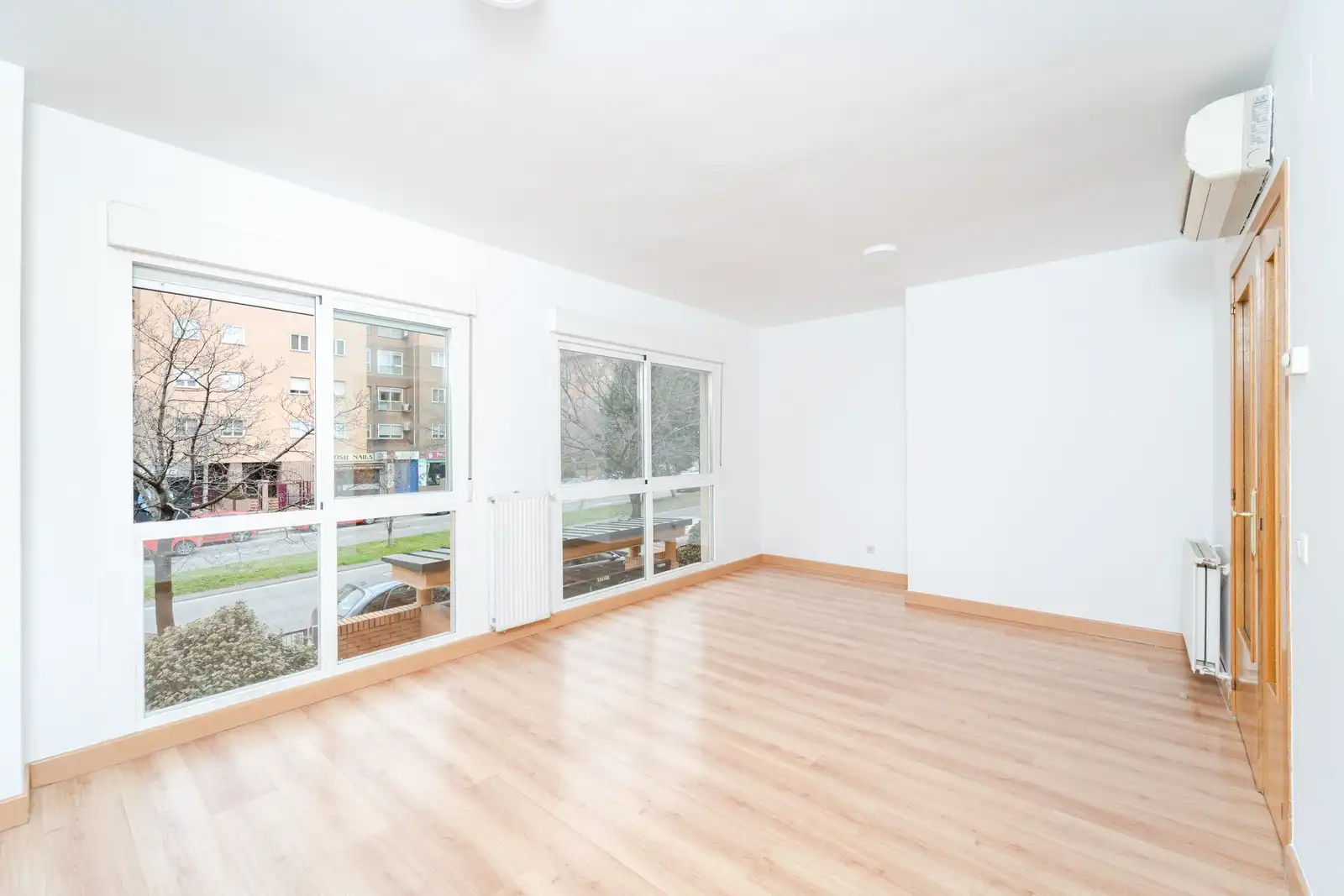 Sala de estar de Piso de alquiler en Madrid con Aire acondicionado, Terraza y Trastero