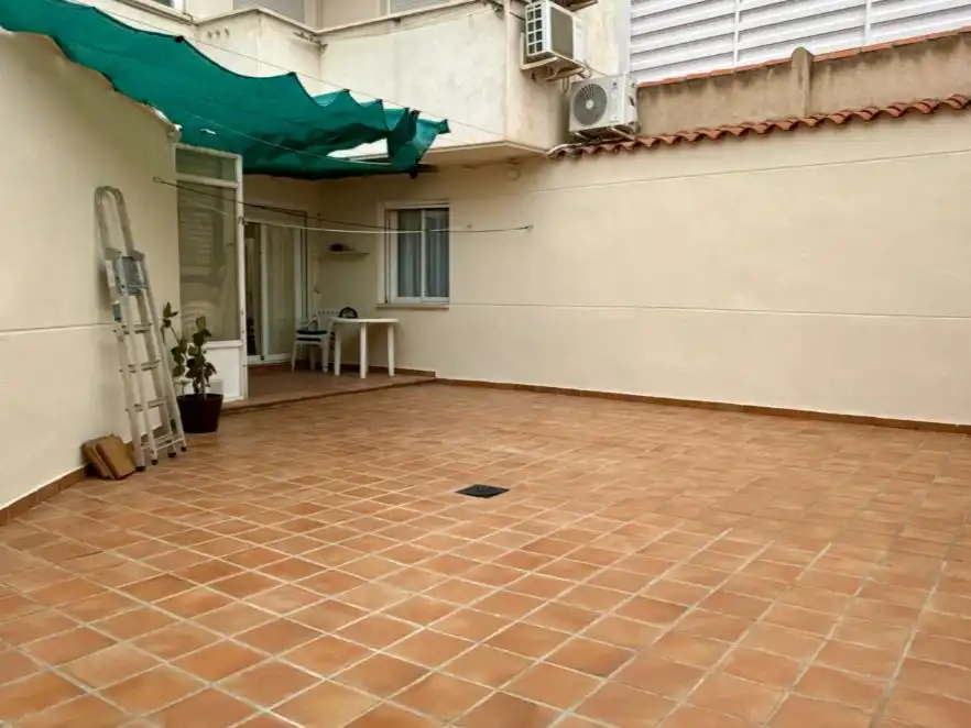 Wohnung mit Aufzug zum Verkauf in Avenida Primero de Julio 103