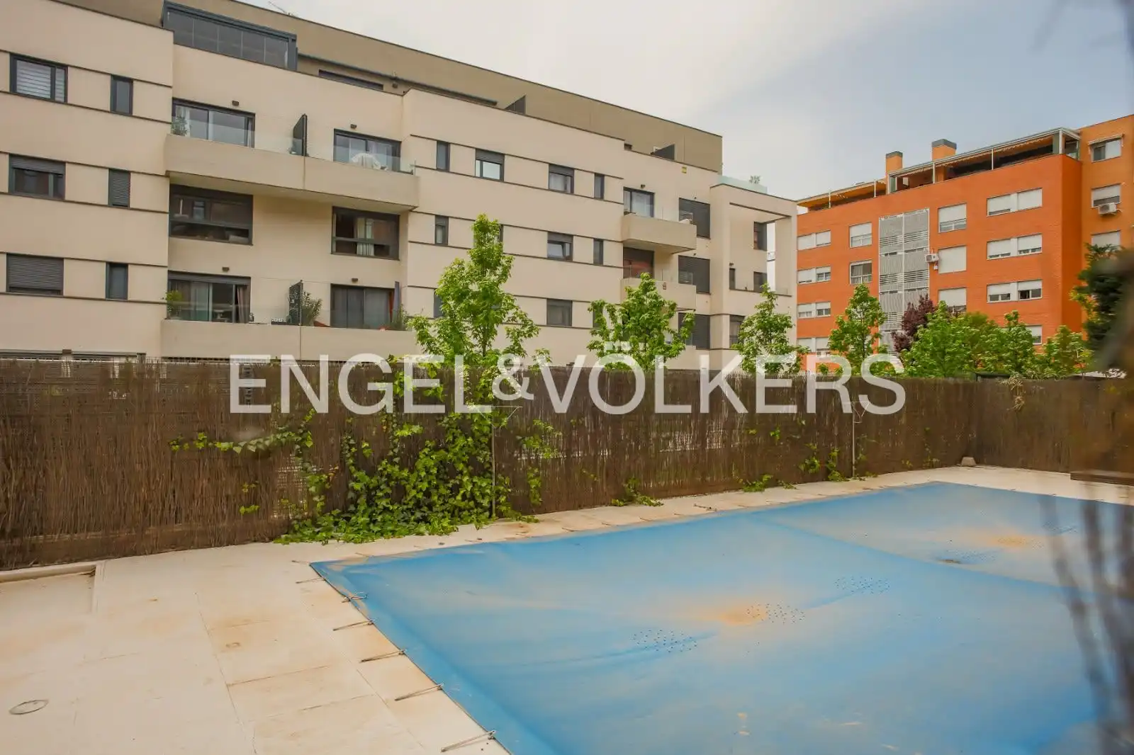 Swimming pool of Attic for rent in Torrejón de Ardoz  with Air Conditioner, Heating and Private garden