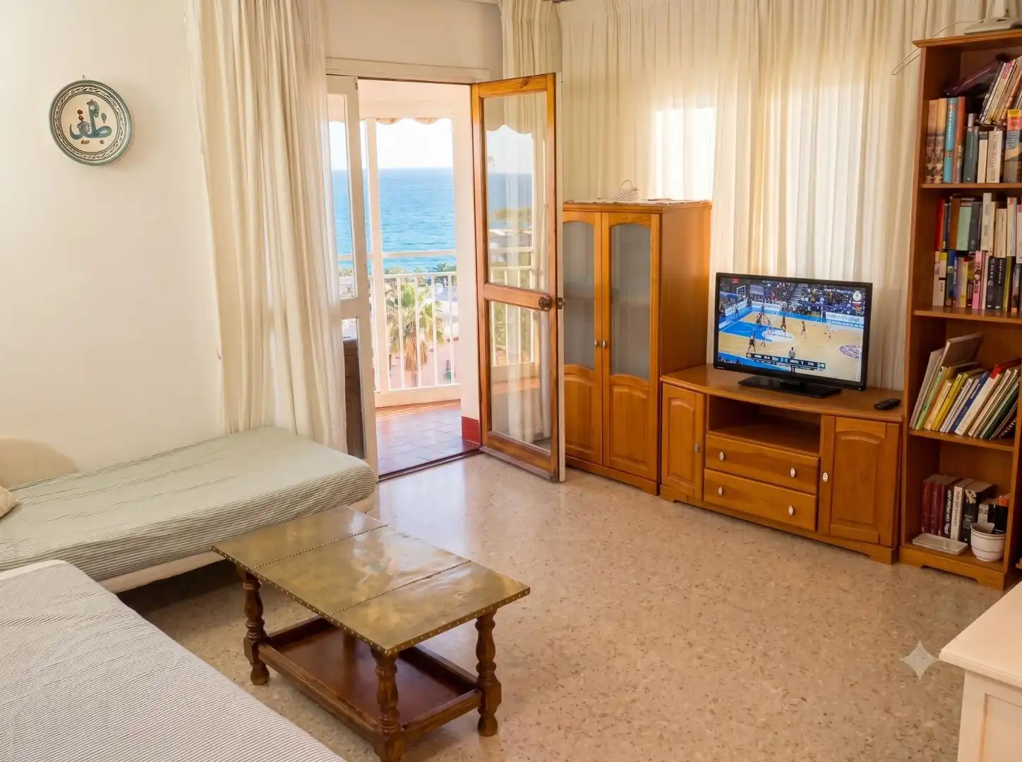 Apartment with pool for sale in El Bajondillo, imagen 2