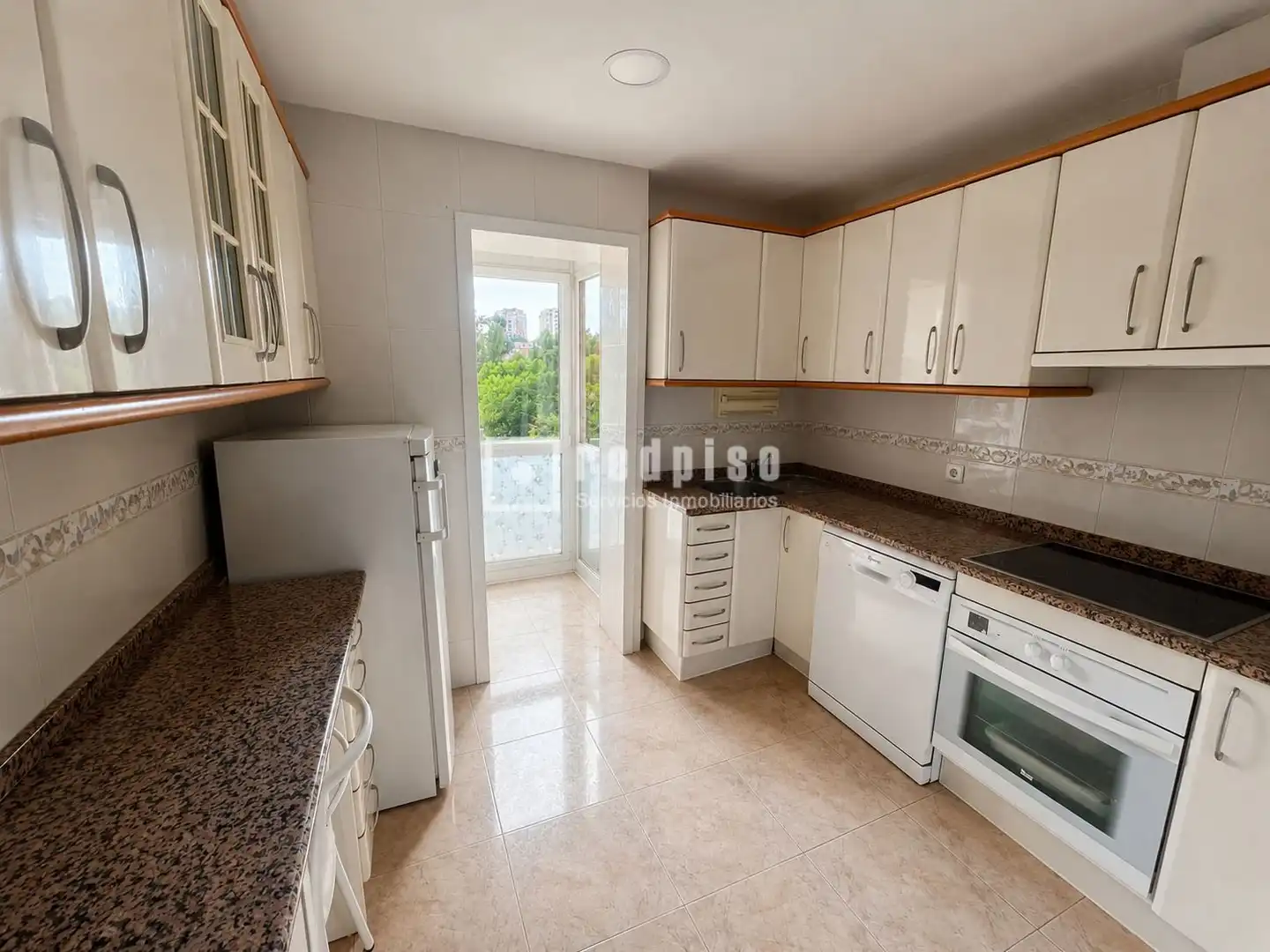 Küche von Wohnung zum Verkauf in Madrid mit Klimaanlage, Heizung und Abstellraum