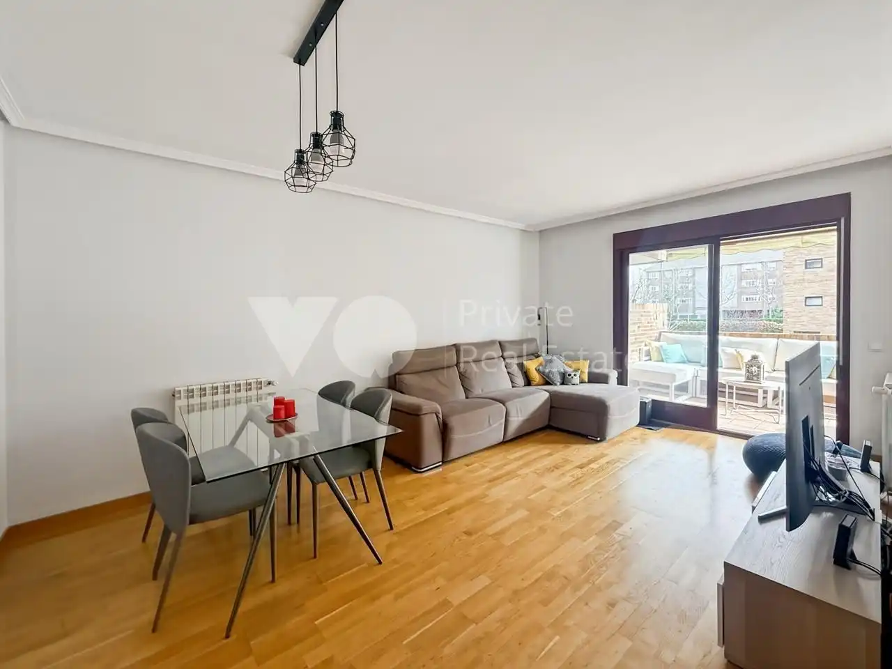 Living room of Flat for sale in Majadahonda  with Air Conditioner, Heating and Terrace