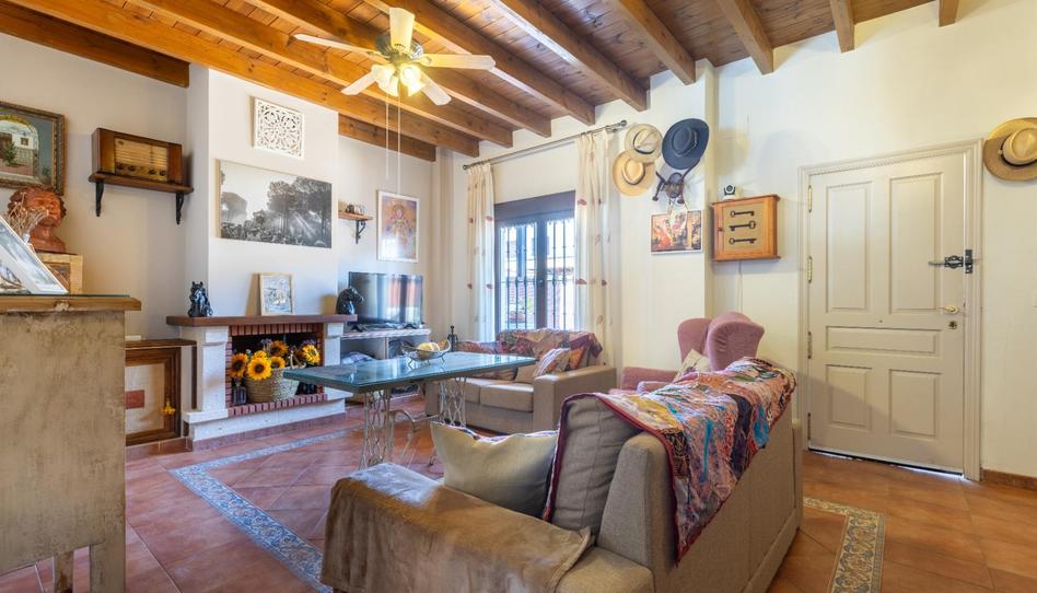 Foto 1 de Casa adosada en venda a Calle Caño del Travieso, Villamanrique de la Condesa, Sevilla