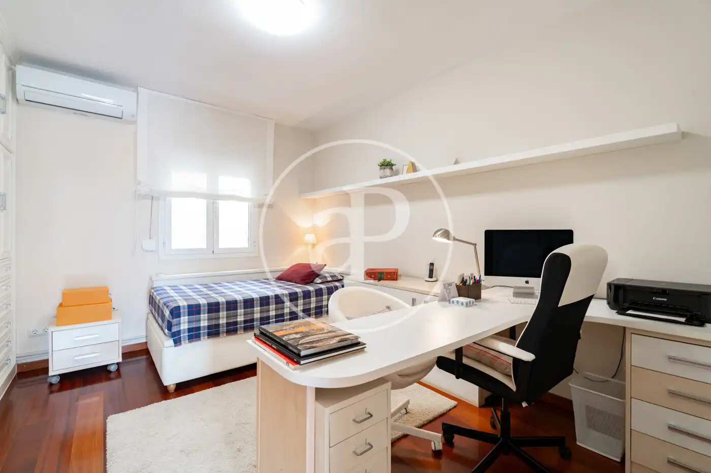 Flat for rent in Barcelona  with Air Conditioner, Heating and Terrace