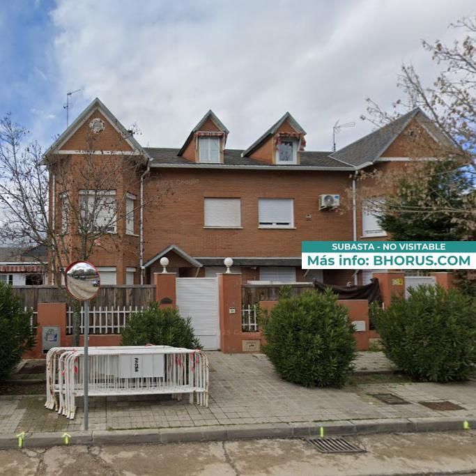 Vista exterior de Casa o chalet en venta en Griñón con Jardín privado y Piscina