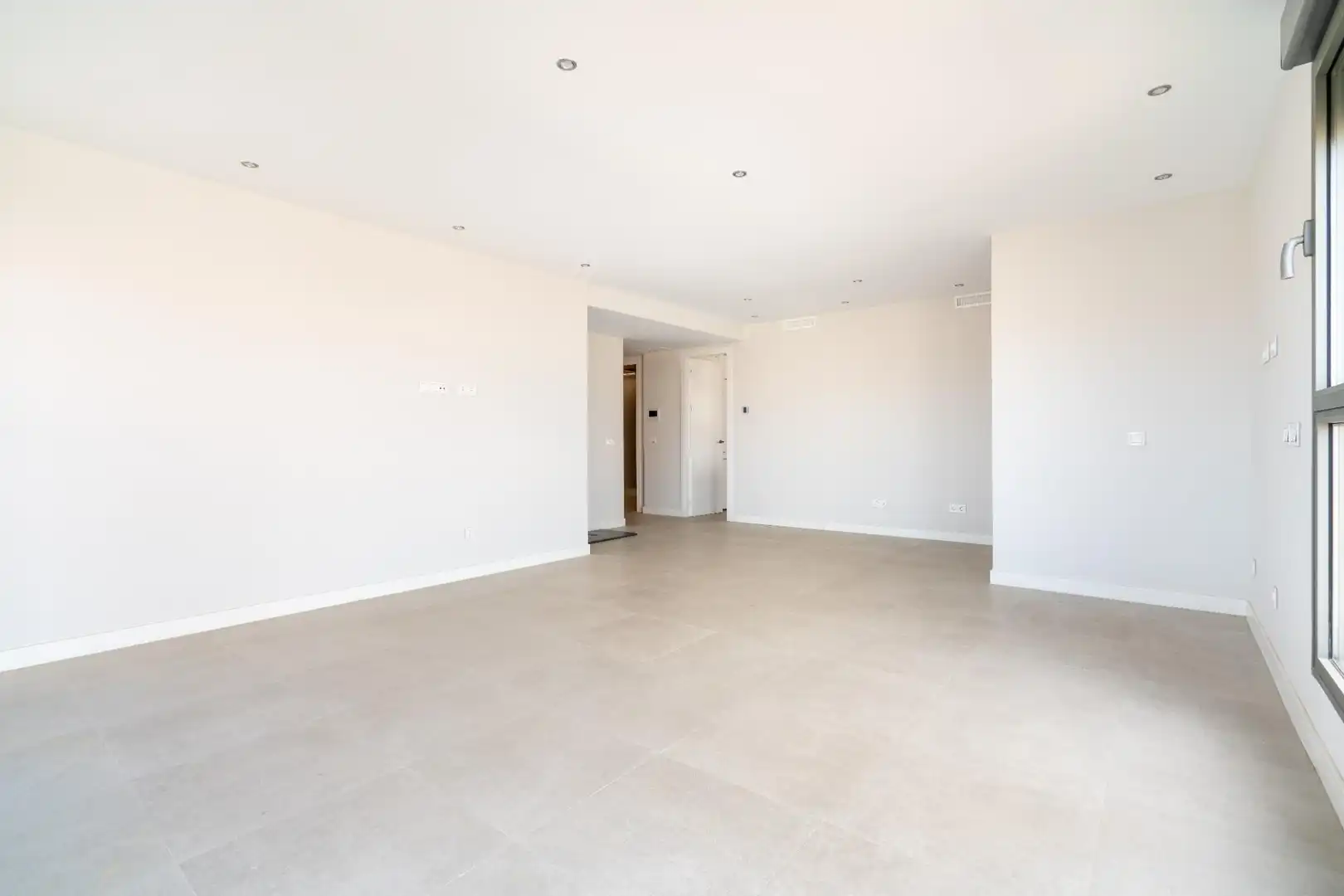 Flat for rent in Almería  with Air Conditioner, Heating and Private garden