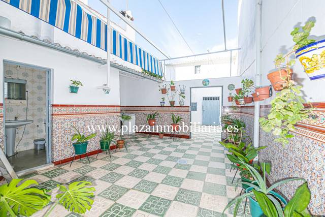 Casa-chalet en Venta en Centro