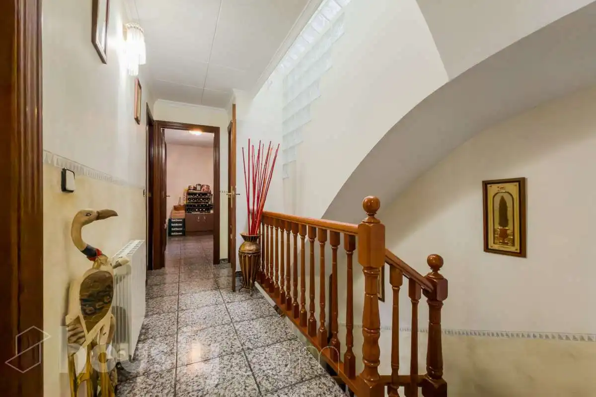 Houses for sale in Santa Coloma de Gramenet  with Air Conditioner, Heating and Private garden