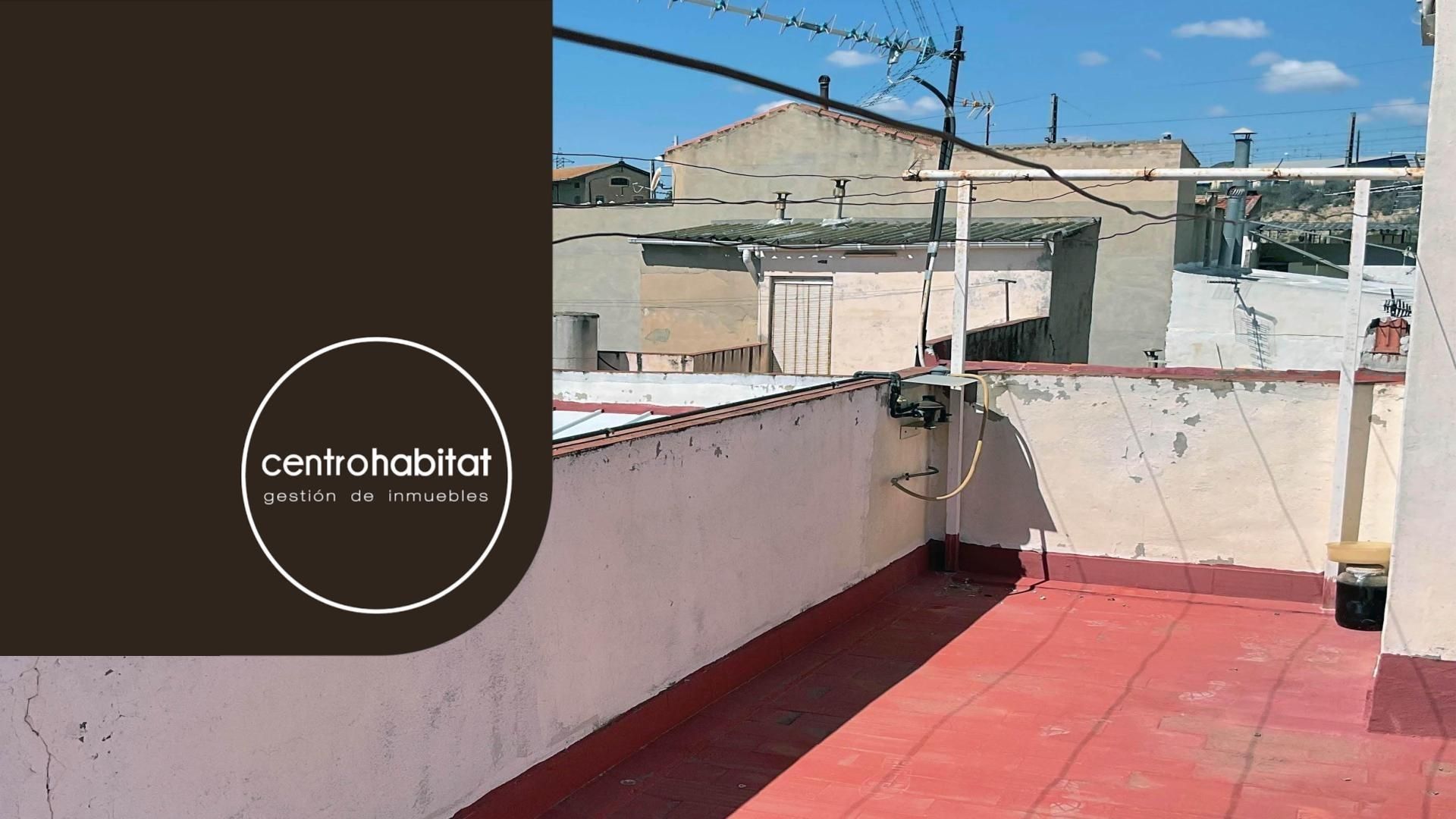 Vista exterior de Pis en venda en Elda amb Terrassa