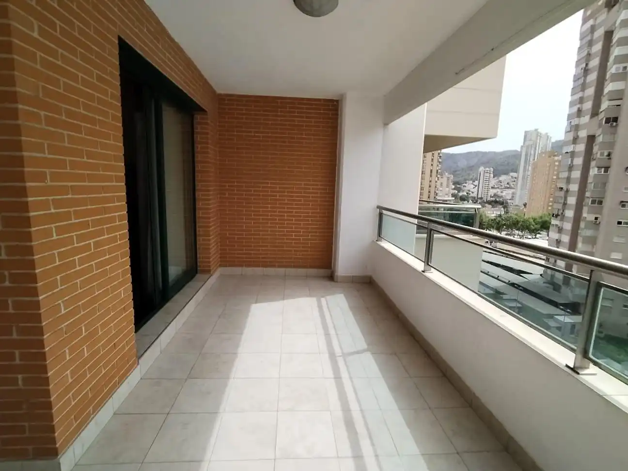 Appartement compact avec piscine à vendre à Avenida ALMIRALL BERNAT DE SARRIA, imagen 4
