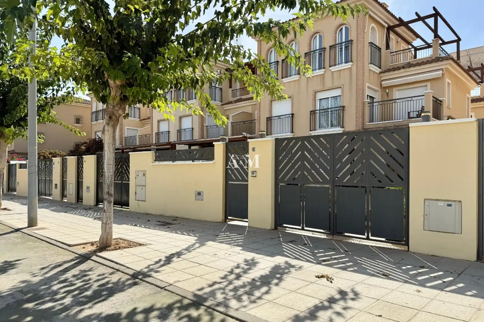 Vista exterior de Casa o xalet de lloguer en Pilar de la Horadada amb Aire condicionat, Calefacció i Terrassa