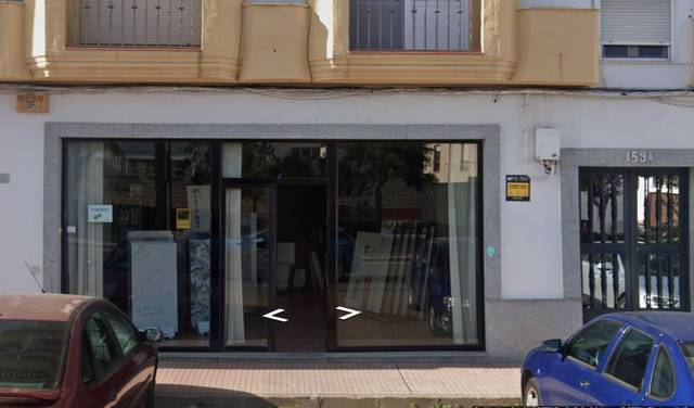 Local comercial en Venta en Calle Félix Rodríguez de la Fuente en Santa Marta