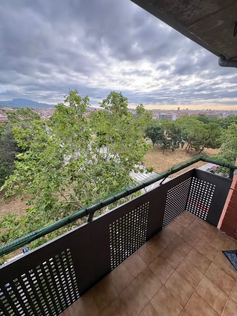Balcony of Flat for sale in Terrassa  with Air Conditioner, Heating and Private garden