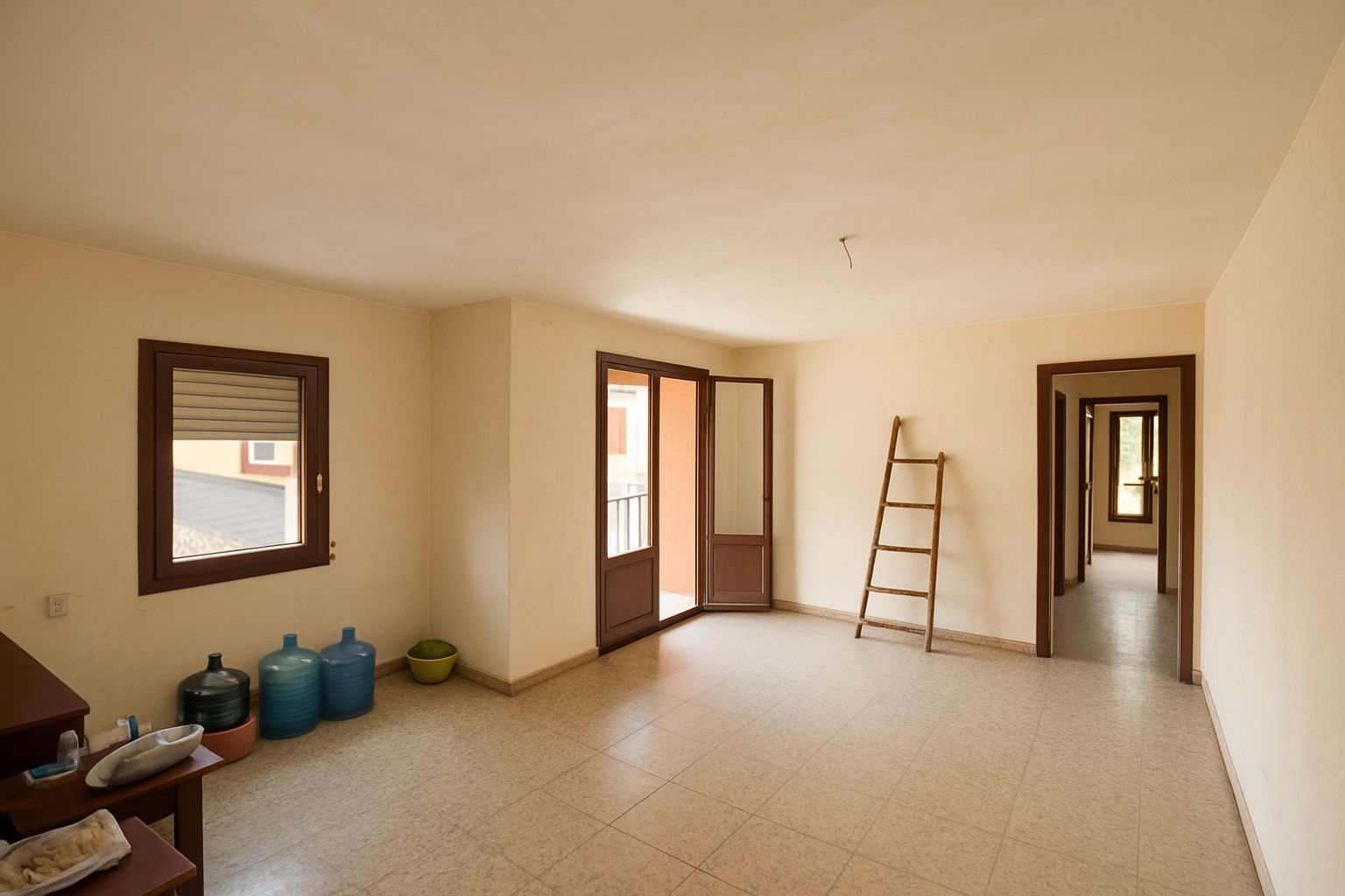 Flat for sale in  Valencia Capital  with Balcony