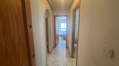 Apartamento de dos dormitorios en planta baja    con piscina comunitaria  cerca  de la PLaya del Acequion, imatge 2